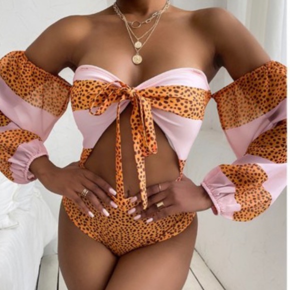 Stunning Swim Suit - Picture 6 of 10